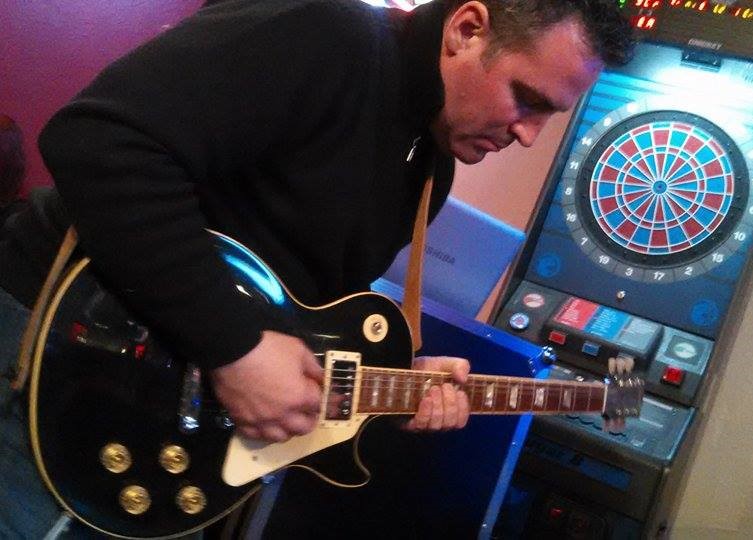 Live music at Cheers